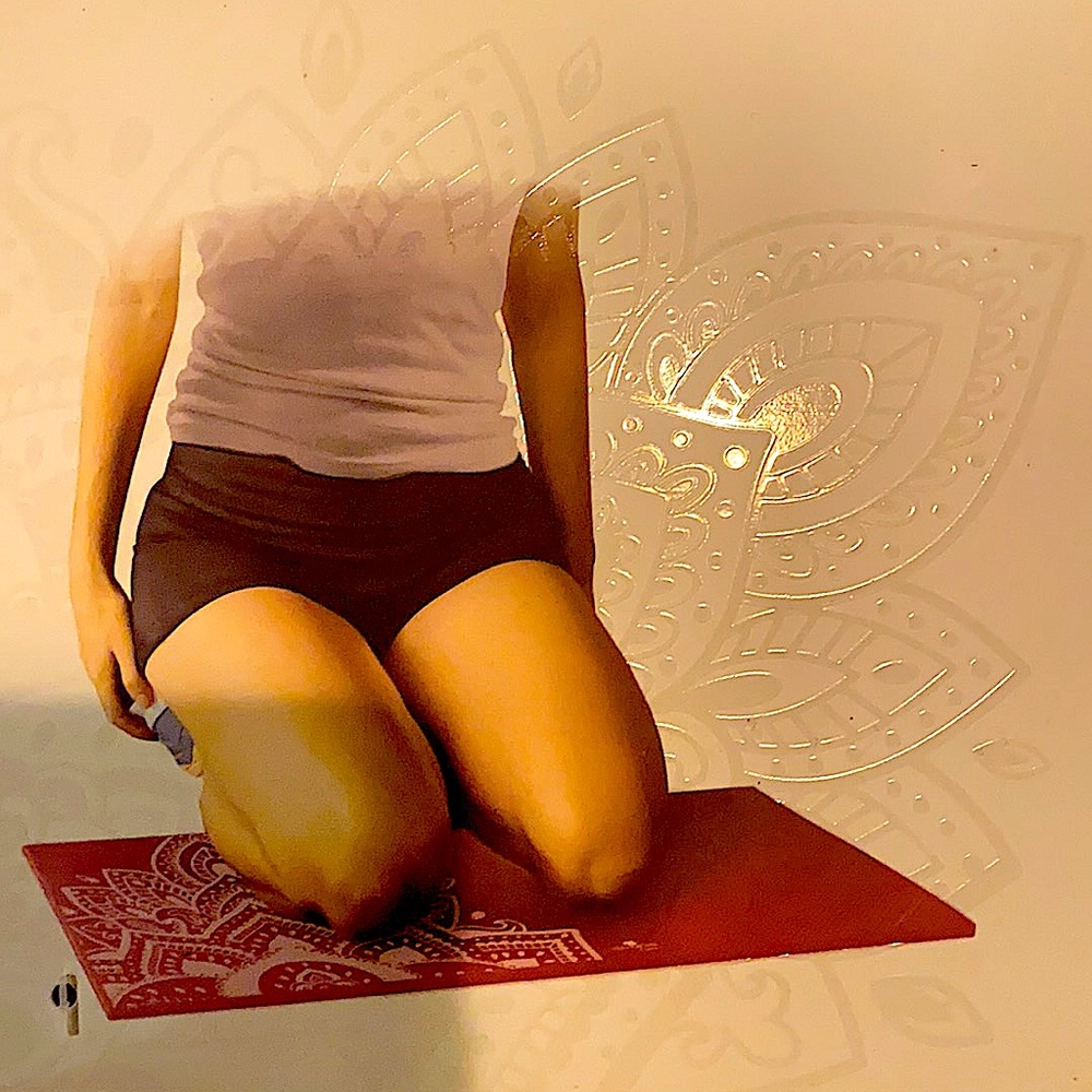 Yoga Knee Mat by Apana Luxe - Picture 4 of 4